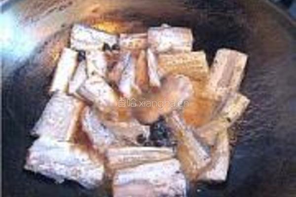 煎豆豉带鱼的做法图解5