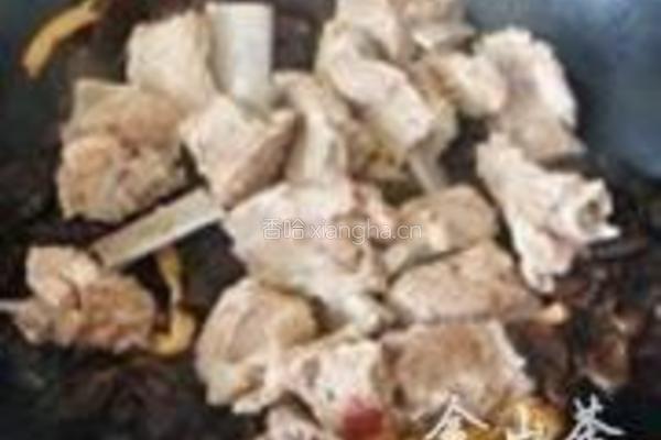 糖醋排骨的做法图解7