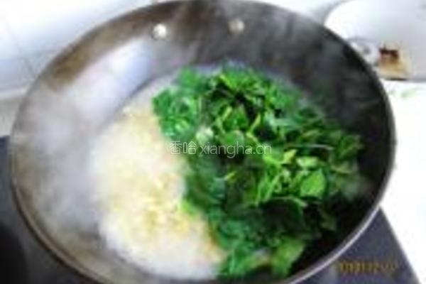 黄豆芽菠菜汤的做法图解5