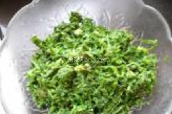 干炸荠菜丸子的做法图解4