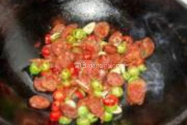腊肠炒慈菇的做法图解4