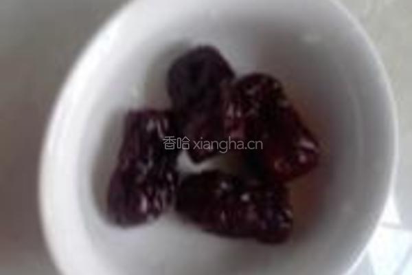 莲子桂圆汤的做法图解4