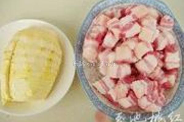 竹笋红烧肉的做法图解1
