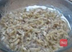 萝卜干炒腊肉的做法图解1