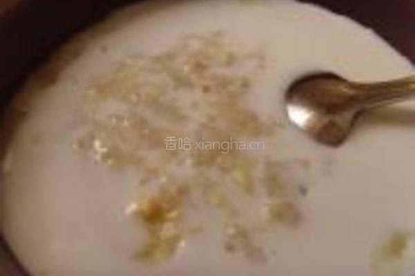 鲜奶鸡蛋麦片粥的做法图解7
