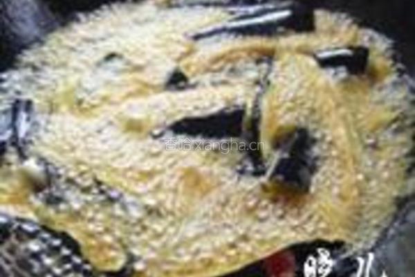 鲶鱼炖茄子的做法图解5