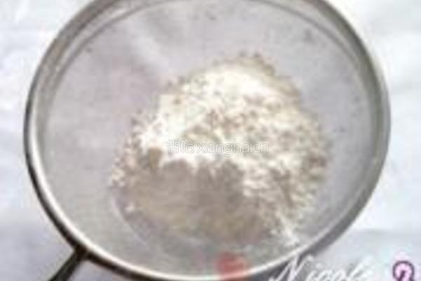 橄榄油辣味饼干的做法图解2