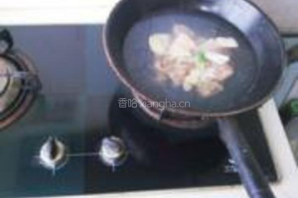 滋补猴头菇鸡汤的做法图解5