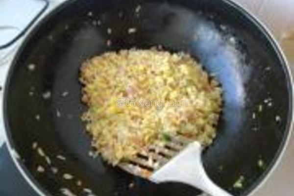 自制蛋炒饭的做法图解4