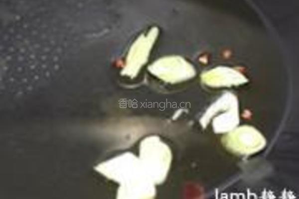 爆炒金蝉的做法图解5