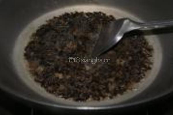 淡菜木耳烩丝瓜的做法图解4
