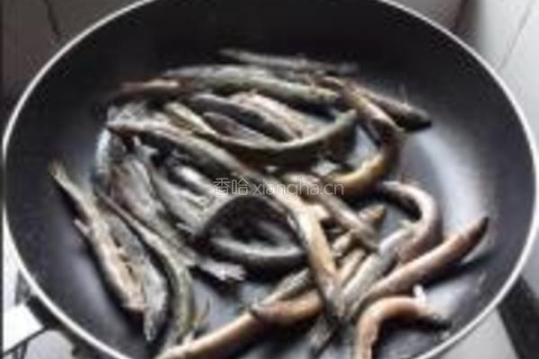 泥鳅淮山汤的做法图解5