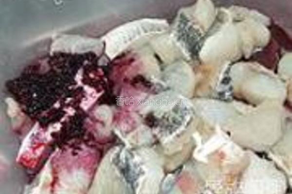 桑椹鳕鱼的做法图解2