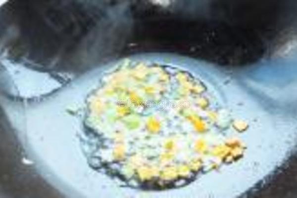 秋葵炒彩虹猫耳朵的做法图解6