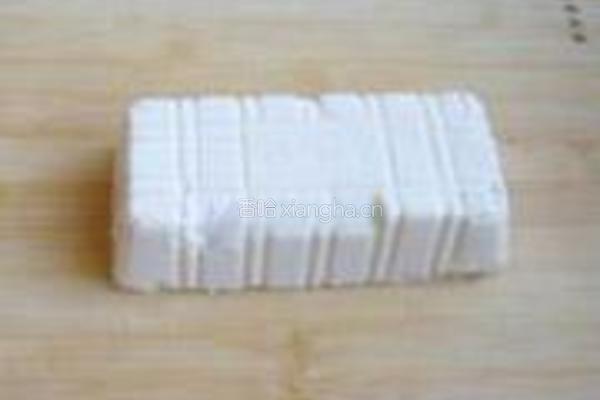 香菜皮蛋豆腐的做法图解2
