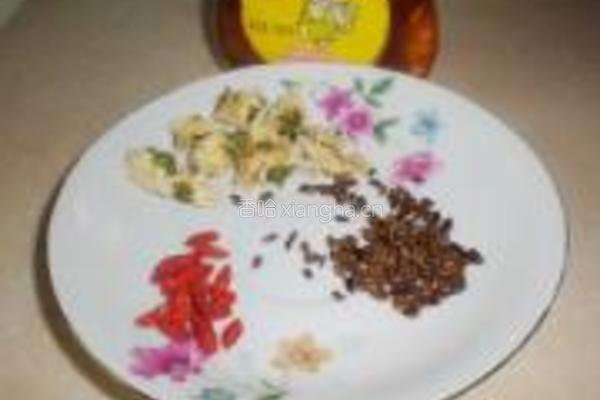 杞菊决明子茶的做法图解1