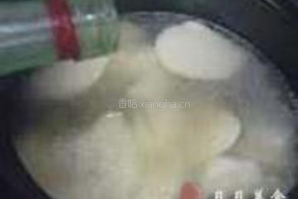 猪骨头萝卜汤的做法图解6