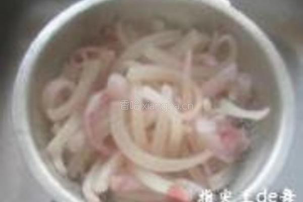 茶树菇爆鱿鱼丝的做法图解4
