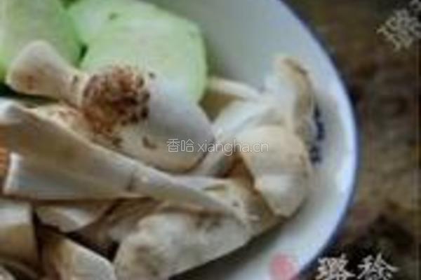 农家丝瓜烧鸭的做法图解7