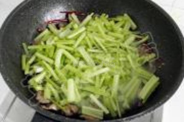 双椒芹菜炒鸡杂的做法图解15