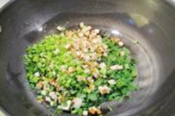 雪里蕻肉末炒豆腐干的做法图解4