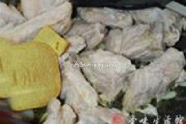 咖喱土豆炖排骨的做法图解3
