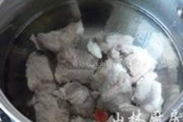 春笋排骨咸肉汤的做法图解5