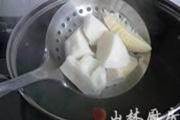 春笋排骨咸肉汤的做法图解6