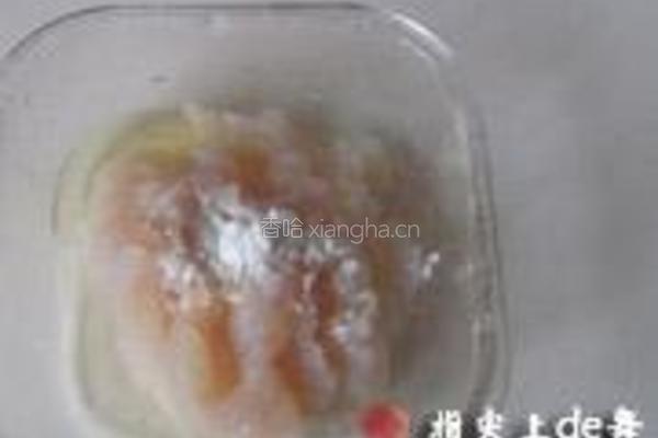 韭黄龙俐鱼柳的做法图解1