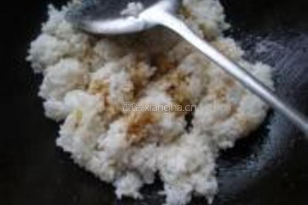 土豆鱼丸炒饭的做法图解11