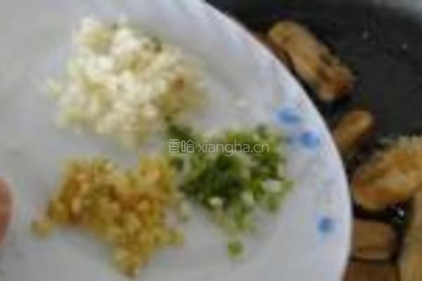 煎烧毛豆腐的做法图解8