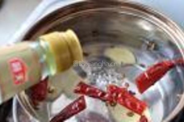 酸豆角炒排骨的做法图解4