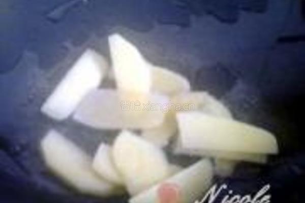 姜葱鱿鱼卷的做法图解3