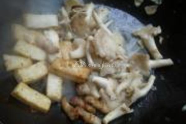 豆腐酱烧平菇的做法图解5