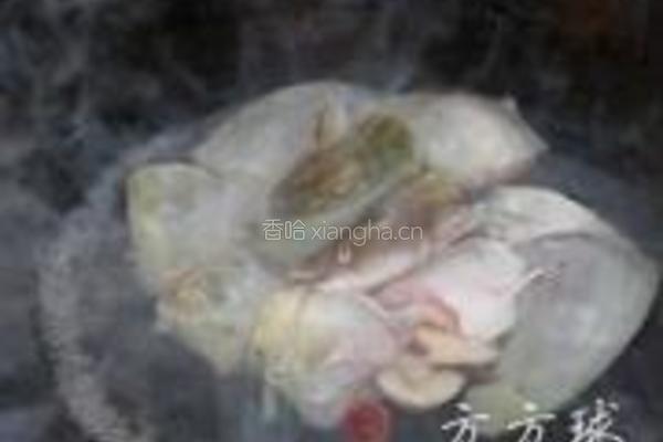 鲶鱼豆腐汤的做法图解3