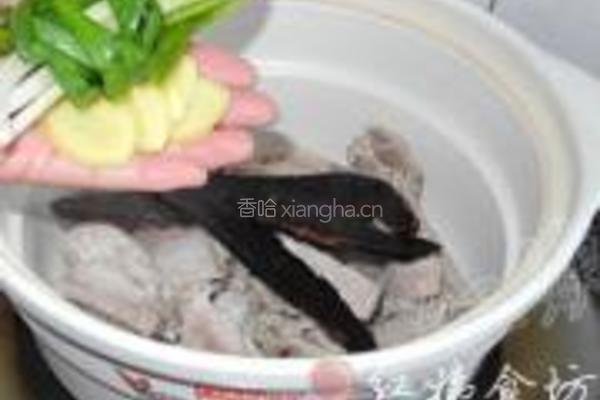 紫灵芝炖排骨的做法图解7