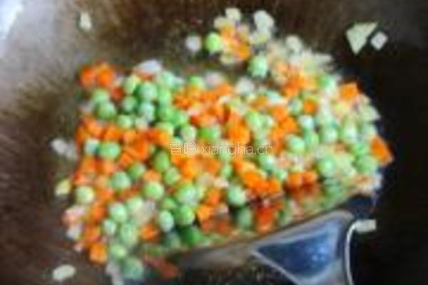 豌豆蛋炒饭的做法图解4