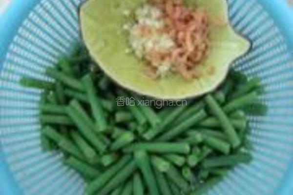 虾米炒豆角的做法图解3