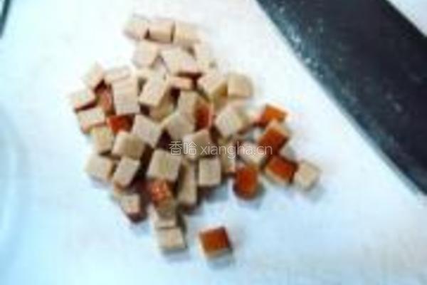 香干尖椒炒酱菜的做法图解3