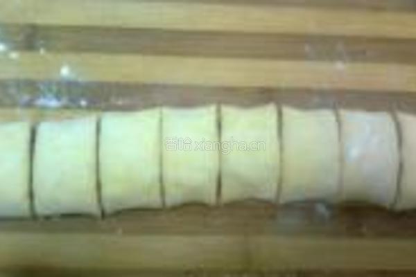 南瓜紫薯花卷的做法图解10