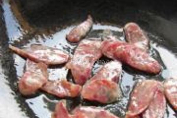 扁豆炒香肠}的做法图解6