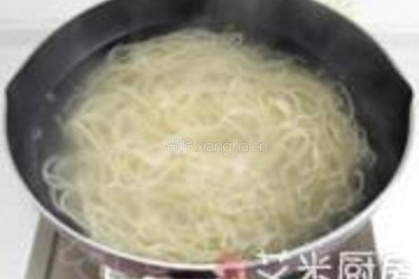 怪味鸡丝凉面的做法图解9