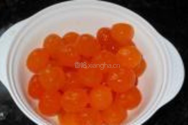 广式花生蛋黄粽的做法图解3
