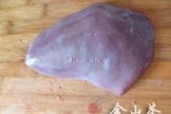 枸杞蒸猪肝的做法图解1