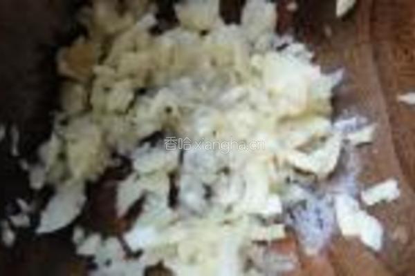 毛豆拌萝卜干的做法图解6