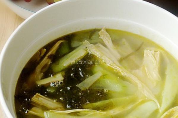 紫菜黄瓜腐竹汤