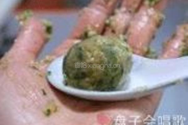 双色蔬菜鸡肉圆的做法图解10