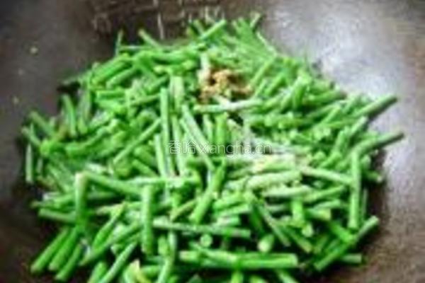 豇豆炒饼的做法图解5