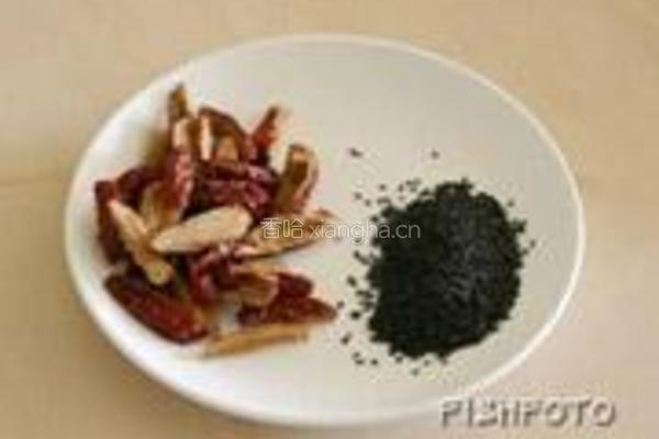 红枣黑芝麻粥的做法图解2