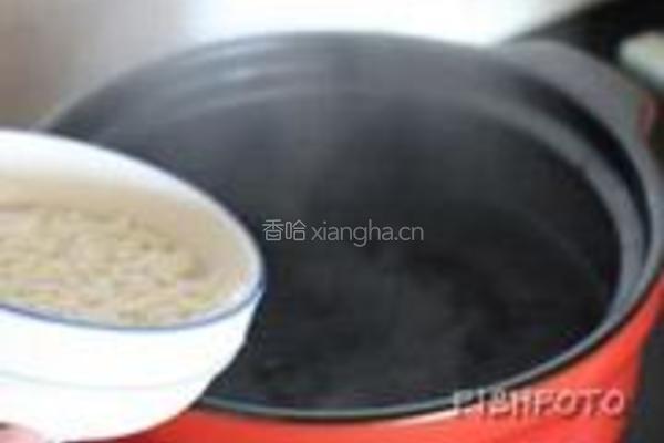 红枣黑芝麻粥的做法图解3